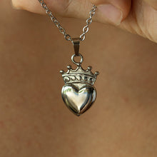 Load image into Gallery viewer, Claddagh Heart™ Stainless Steel Charm Necklace
