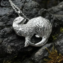 Load image into Gallery viewer, Dratsie Scottish Otter Necklace