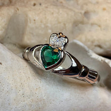 Load image into Gallery viewer, Emerald Meadow Claddagh Ring
