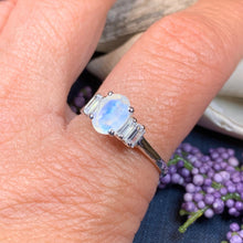 Load image into Gallery viewer, Luna Di Moonstone Ring,