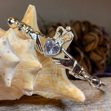 Load image into Gallery viewer, Forever Irish Claddagh Bracelet in Sterling Silver