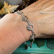 Load image into Gallery viewer, Celtic Claddagh Bracelet