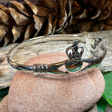 Load image into Gallery viewer, Ballisodare Claddagh Bracelet