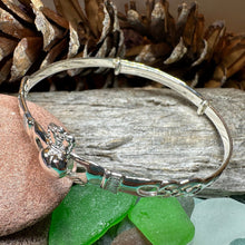 Load image into Gallery viewer, Laune Claddagh Bracelet