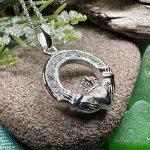 Load image into Gallery viewer, Sparkling Irish Claddagh Necklace