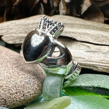 Load image into Gallery viewer, Nobility Claddagh Ring