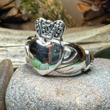 Load image into Gallery viewer, Nobility Claddagh Ring