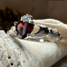 Load image into Gallery viewer, Garnet Claddagh Ring