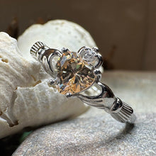 Load image into Gallery viewer, Champagne Toast Claddagh Ring