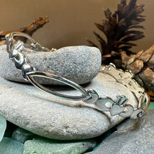 Load image into Gallery viewer, Elegant Irish Claddagh Bracelet