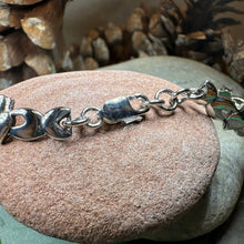 Load image into Gallery viewer, Elegant Irish Claddagh Bracelet