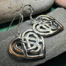 Load image into Gallery viewer, Gràidhear Celtic Heart Earrings