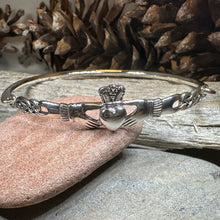 Load image into Gallery viewer, Pure Romance Irish Claddagh Bracelet
