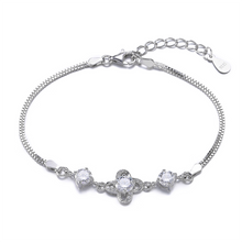 Load image into Gallery viewer, Celtic Knot™ 18K White Gold Bracelet
