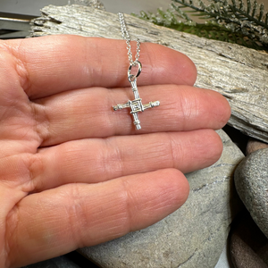 Petite Saint Brigid's Cross