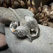 Load image into Gallery viewer, Dratsie Scottish Otter Necklace

