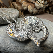 Load image into Gallery viewer, Dratsie Scottish Otter Necklace
