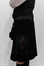 Load image into Gallery viewer, Traditional Kilt - Premium Wool, Solid Black
