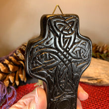 Load image into Gallery viewer, Saint Patrick Celtic Turf High Cross
