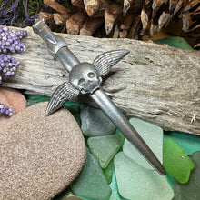 Load image into Gallery viewer, Greyfriars Skull Kilt Pin - Handmade in Scotland
