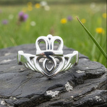 Load image into Gallery viewer, Tallisen Irish Claddagh Ring in Sterling Silver
