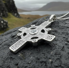 Load image into Gallery viewer, Scottish Iona Celtic Cross Necklace
