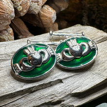 Load image into Gallery viewer, Emerald Green Claddagh Cuff Links
