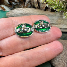 Load image into Gallery viewer, Emerald Green Claddagh Cuff Links

