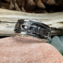 Load image into Gallery viewer, Celtic Claddagh Band Ring
