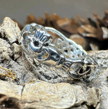 Load image into Gallery viewer, Folklore Irish Claddagh Ring
