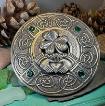 Load image into Gallery viewer, Irish Spirit Celtic Claddagh Plaid Pin
